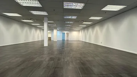 WhatsApp Image 2025-10-20 at 11.21.17 (2).